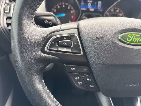 Used 2019 Ford Escape SE image 14