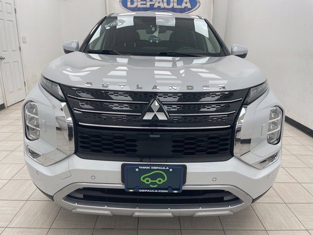 Used 2023 Mitsubishi Outlander SE Black Edition AWD/4WD image 4