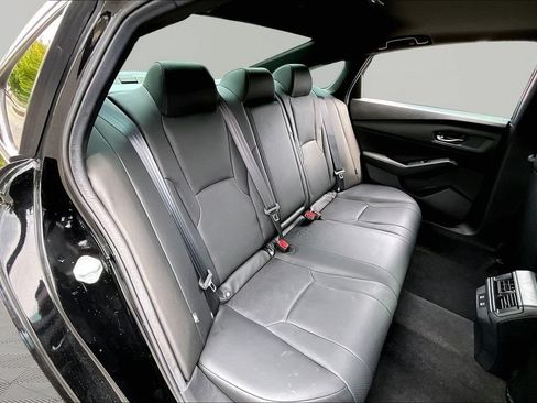 Used 2025 Honda Accord Sport image 19