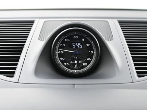 Certified 2026 Porsche Macan AWD/4WD image 22