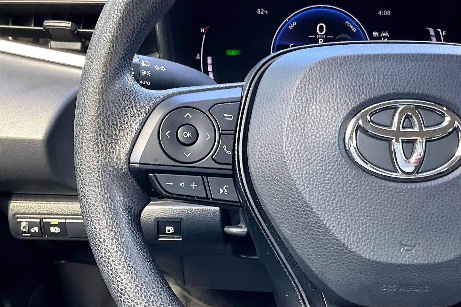 Used 2026 Toyota Corolla LE FWD image 24