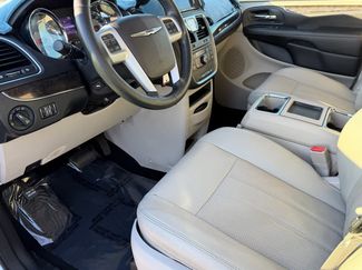 Used 2013 Chrysler Town & Country Touring-L w/ Driver Convenience Group video 2