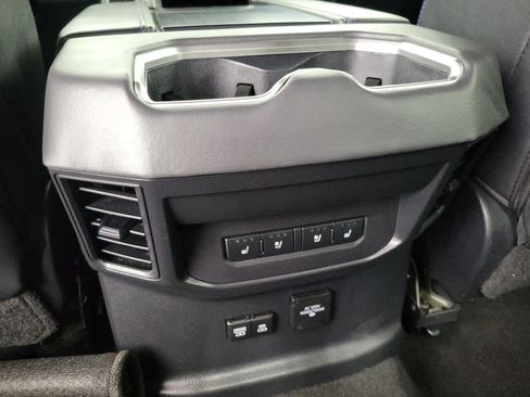 Used 2023 Toyota Tundra Platinum AWD/4WD image 11