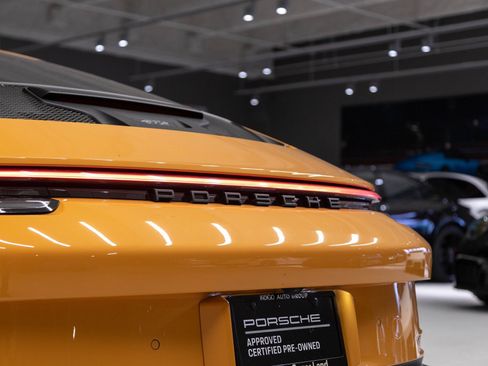 Used 2022 Porsche 911 GT3 image 32