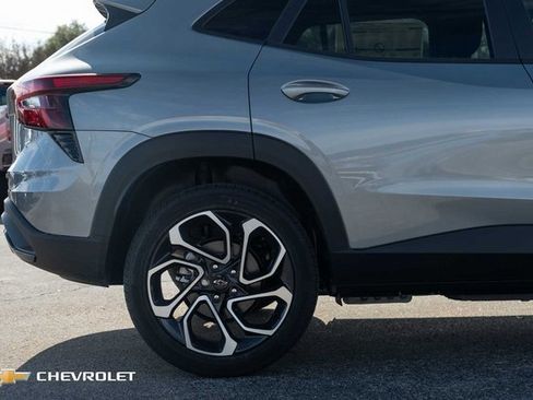 New 2026 Chevrolet Trax RS w/ Driver Confidence Package image 5