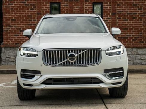 Used 2025 Volvo XC90 T8 Plus w/ Protection Package Premier AWD/4WD image 2