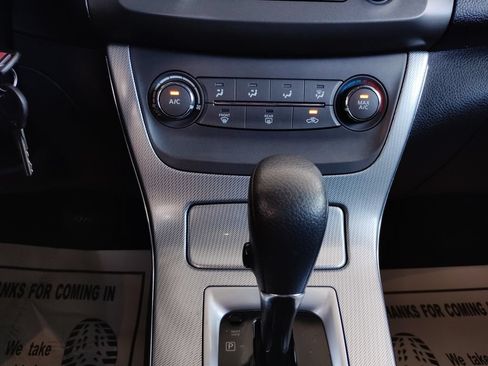 Used 2013 Nissan Sentra SR FWD image 34