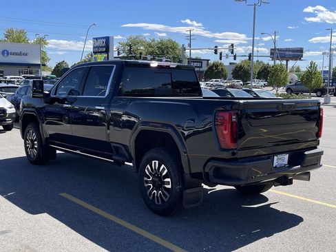 Used 2024 GMC Sierra 3500 Denali Ultimate AWD/4WD image 5