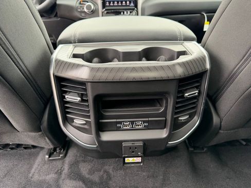 New 2026 RAM 1500 4x4 Crew Cab image 26