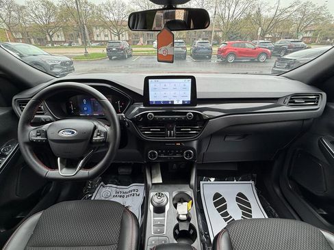 Used 2025 Ford Escape ST-Line image 15