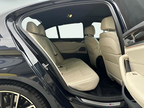 Used 2023 BMW 540i w/ Executive Package image 29