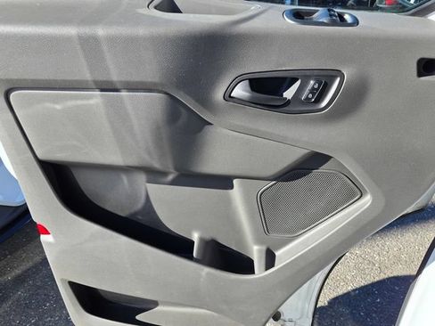 Used 2024 Ford Transit 350 XLT RWD image 11
