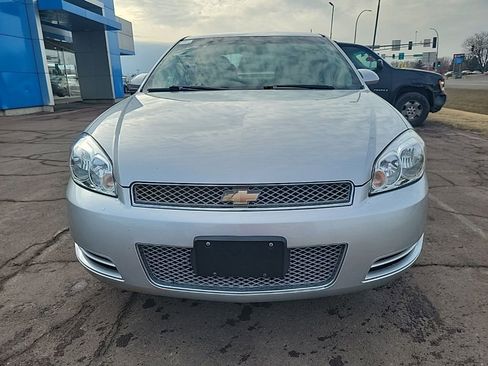 Used 2016 Chevrolet Impala LT image 9