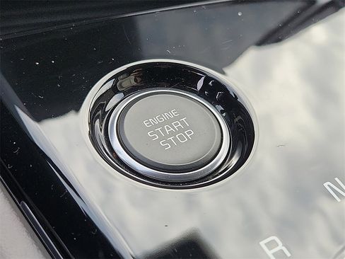 Certified 2025 Kia Sportage EX image 25