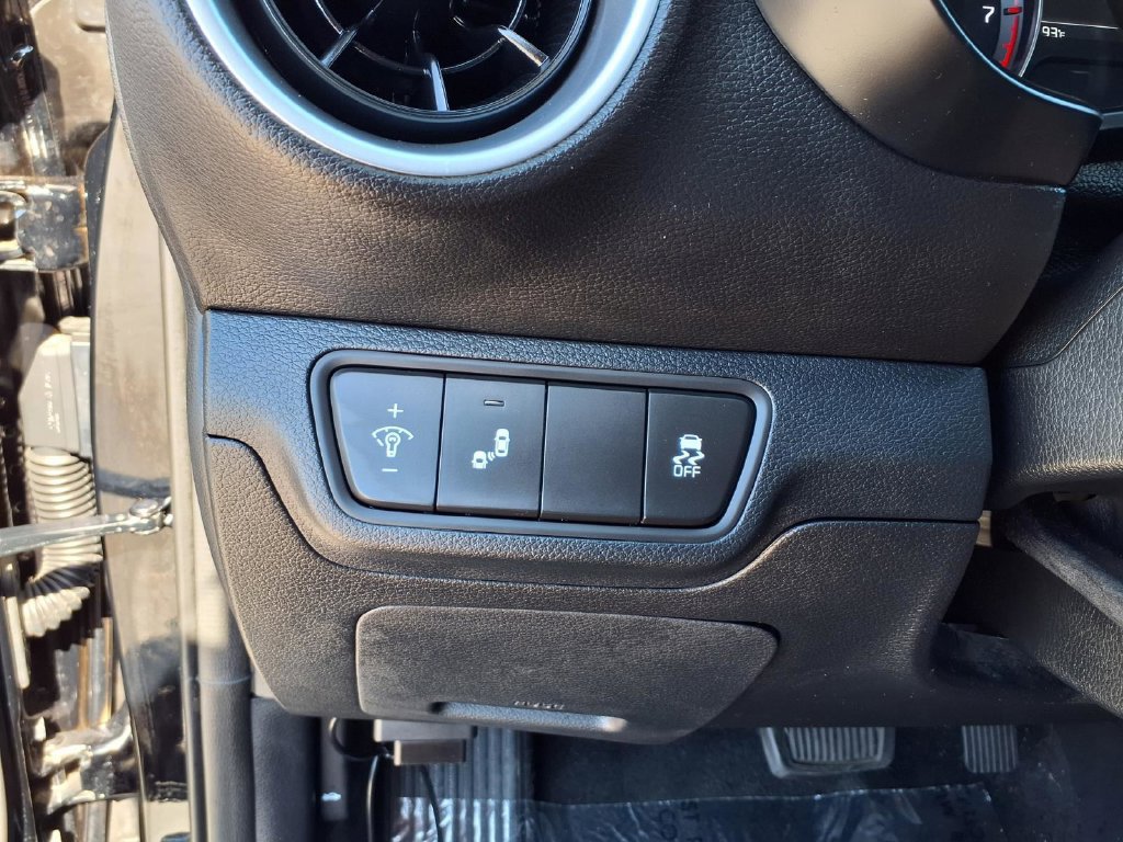 Certified 2024 Kia Forte LXS w/ LXS Technology Package FWD image 18