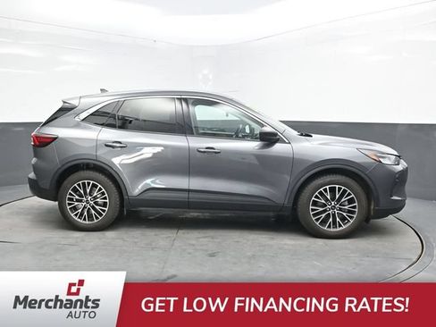 Used 2023 Ford Escape Active w/ Tech Pack #1 AWD/4WD image 9