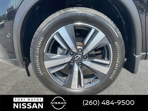 Used 2023 Nissan Rogue Platinum w/ Platinum Premium Package AWD/4WD image 11