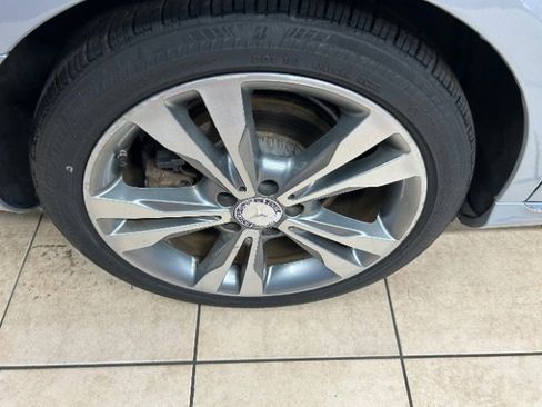 Used 2015 Mercedes-Benz C 300 Sport image 18