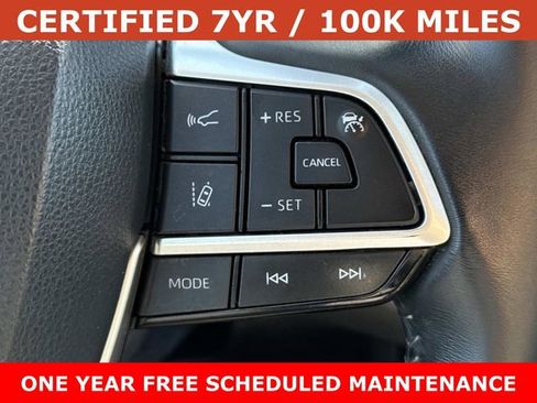 Used 2023 Toyota Highlander XLE AWD/4WD image 24