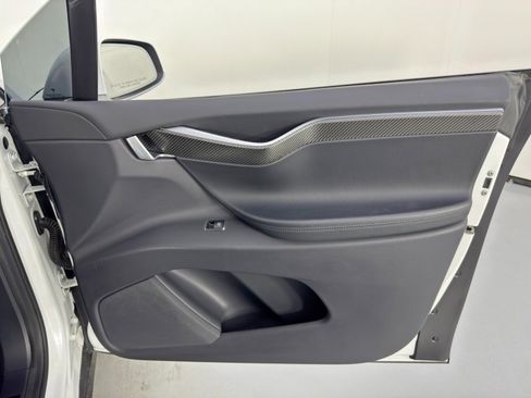 Used 2017 Tesla Model X 75D image 44