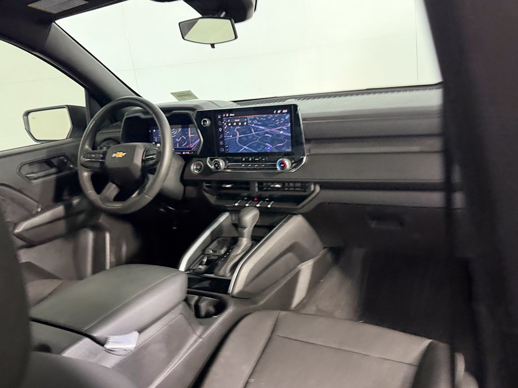 Used 2025 Chevrolet Colorado W/T RWD image 14
