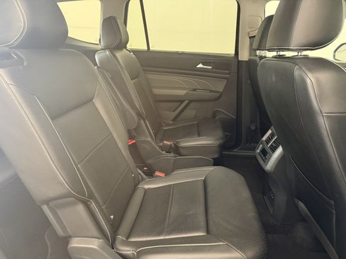 Used 2023 Volkswagen Atlas SE w/ Panoramic Sunroof Package AWD/4WD image 14