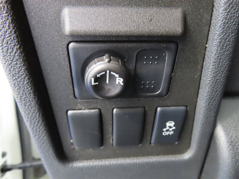 Used 2013 Nissan Rogue S FWD image 13
