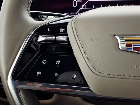 Used 2025 Cadillac Escalade Sport Platinum AWD/4WD image 20