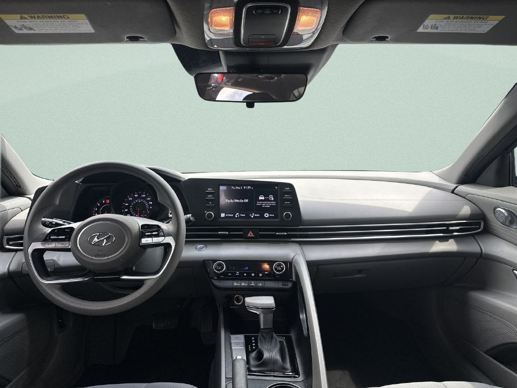 Used 2023 Hyundai Elantra SEL w/ Winter Weather Package FWD image 21