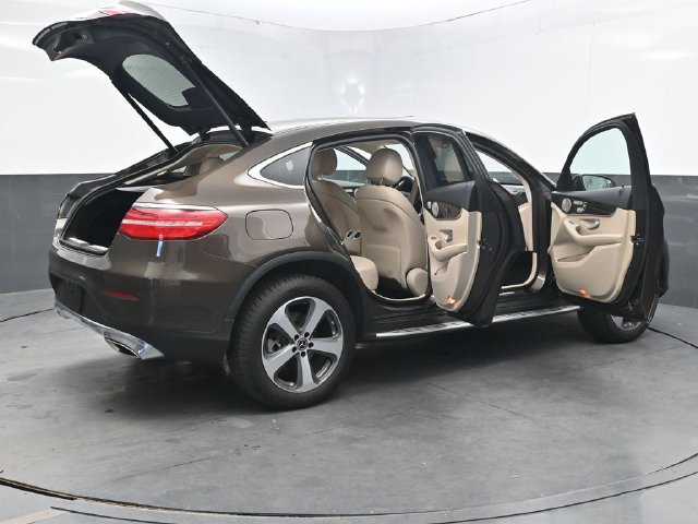 Used 2017 Mercedes-Benz GLC 300 4MATIC Coupe image 59