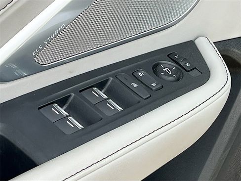 Used 2023 Acura RDX w/ Technology Package image 18