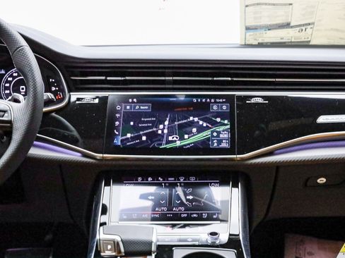 New 2025 Audi RS Q8 performance image 26