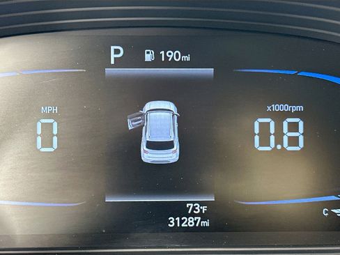 Used 2023 Hyundai Venue SEL FWD image 12