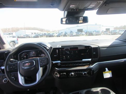 New 2026 GMC Sierra 1500 SLE w/ Max Trailering Package AWD/4WD image 14