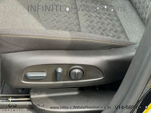 Used 2022 Chevrolet Equinox LT AWD/4WD image 13