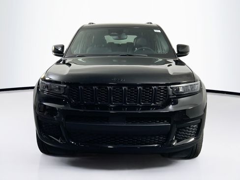 Used 2023 Jeep Grand Cherokee L Laredo AWD/4WD image 2