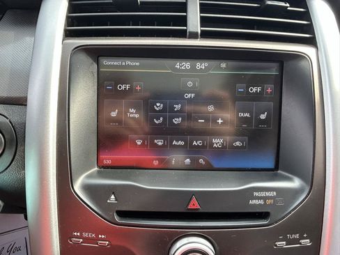 Used 2013 Ford Edge SEL w/ Black-White Styling Pkg FWD image 23
