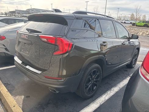 Used 2019 GMC Terrain SLT w/ Preferred Package image 4