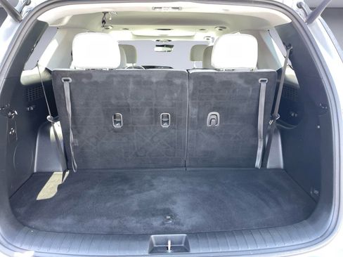 Used 2020 Hyundai Palisade SEL w/ Convenience Package FWD image 6
