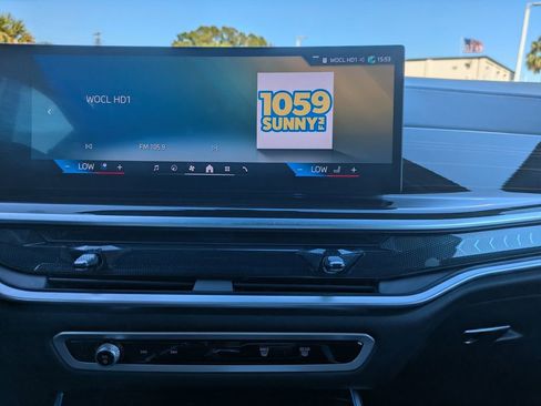 Used 2025 BMW X5 xDrive50e image 18