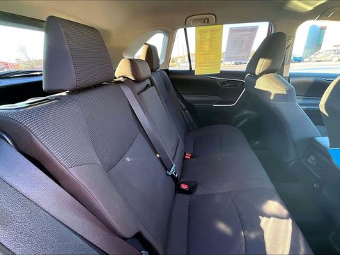 Used 2025 Toyota RAV4 LE image 23