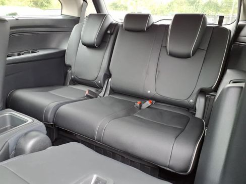 New 2026 Honda Odyssey Touring image 10
