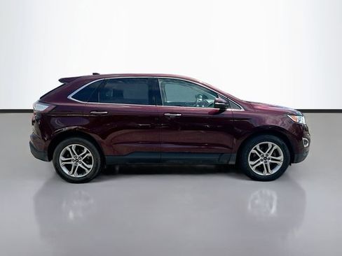 Used 2017 Ford Edge Titanium w/ Equipment Group 301A FWD image 5