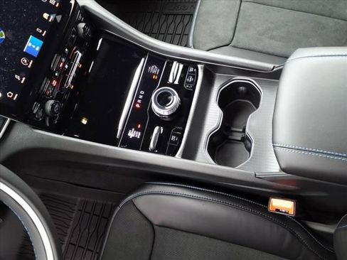 New 2024 Jeep Grand Cherokee Trailhawk w/ Luxury Tech Group III image 17