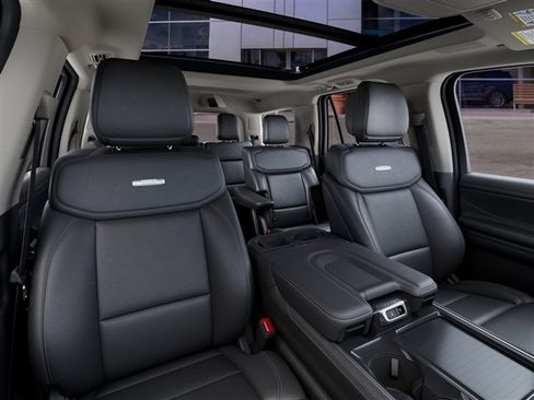 New 2027 Ford Expedition Platinum w/ Driver's Package AWD/4WD image 10