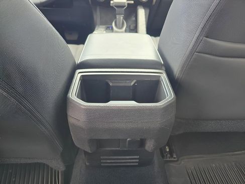 Used 2025 Toyota Tacoma SR5 AWD/4WD image 10