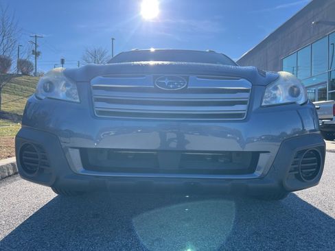 Used 2013 Subaru Outback 2.5i image 9