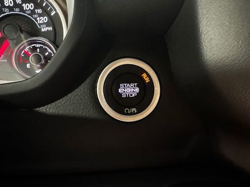 New 2026 RAM 1500 4x4 Crew Cab image 43