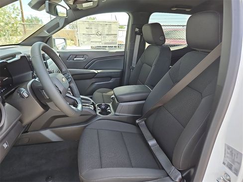New 2026 Chevrolet Colorado LT image 14