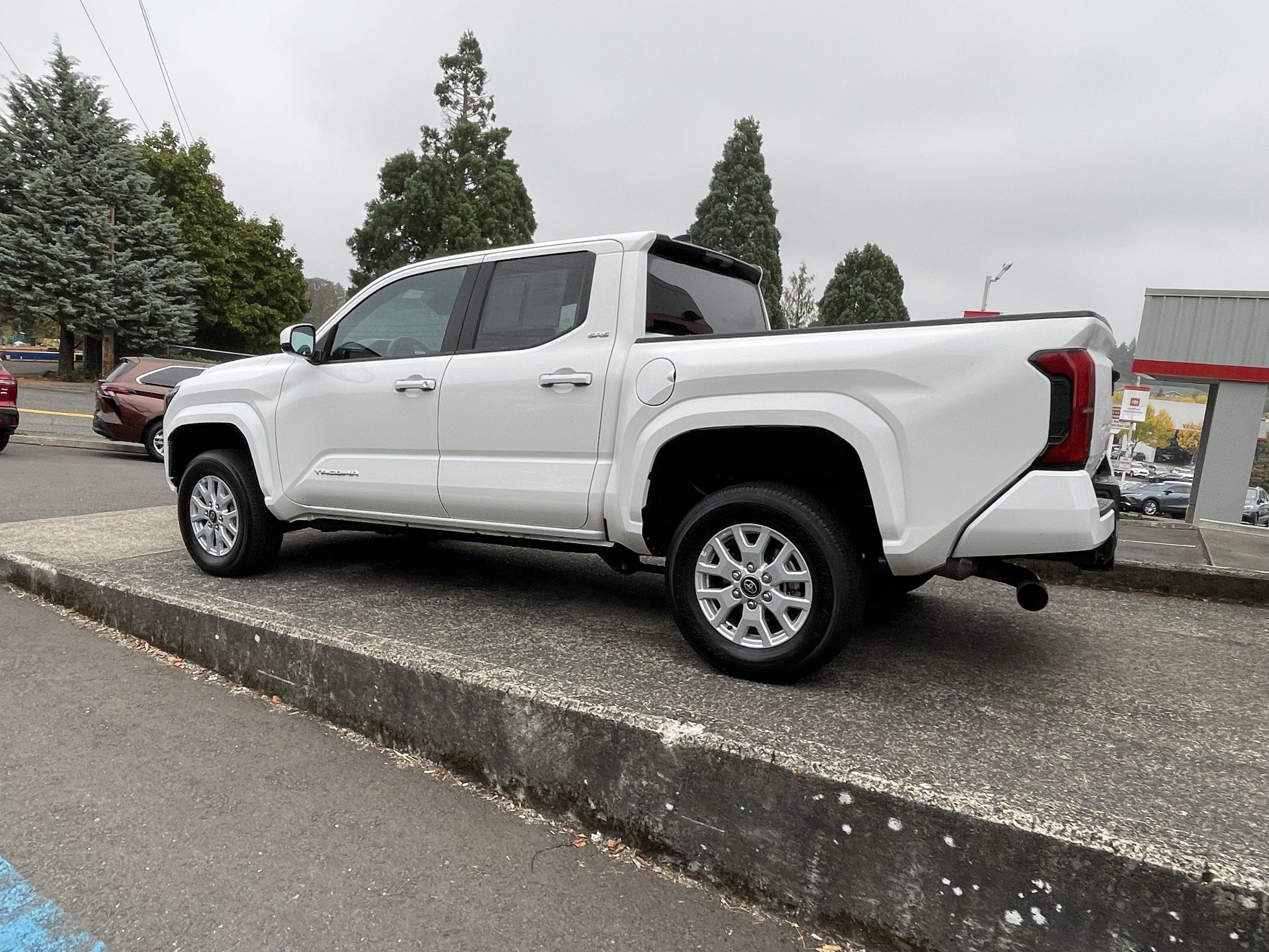 Certified 2026 Toyota Tacoma SR5 RWD image 5